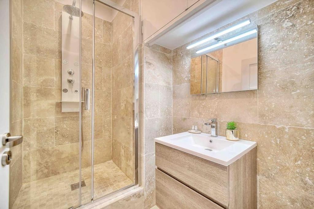 Appartement CROISETTE 8/10 pers à Cannes Extérieur photo